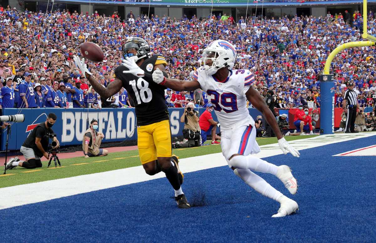 Despite struggling with drops in his career, Diontae Johnson was a top performer on Sunday. 
